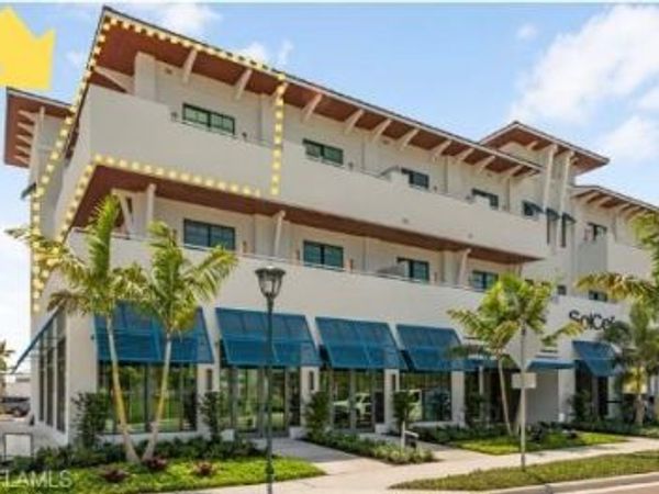 101 8th ST S, Unit 302, NAPLES, FL 34102