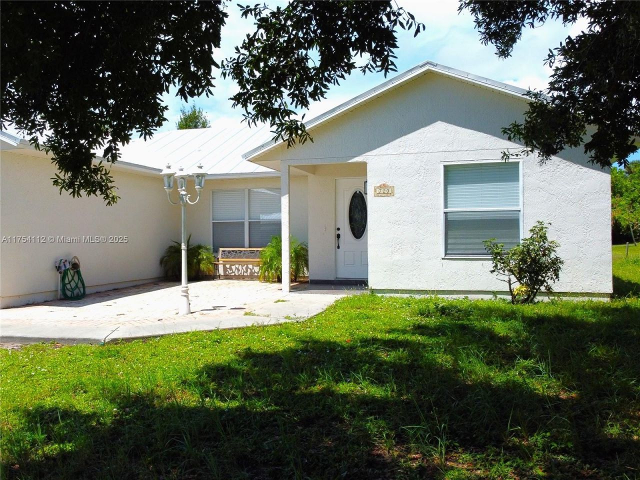 720 2nd Pl Sw, Vero Beach, FL 32962 Photo
