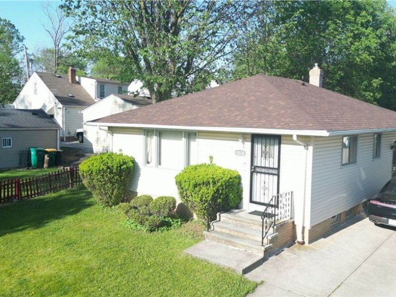 5031 Cato Street, Maple Heights, OH 44137 Photo 2