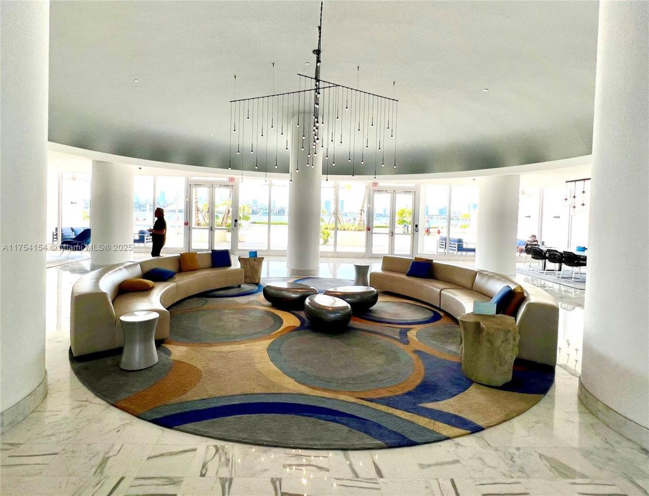 1000 West Ave, Unit 908, Miami Beach, FL 33139 Photo