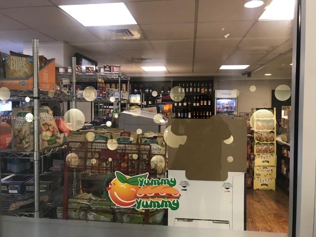 1000 West Ave, Unit 908, Miami Beach, FL 33139 Photo