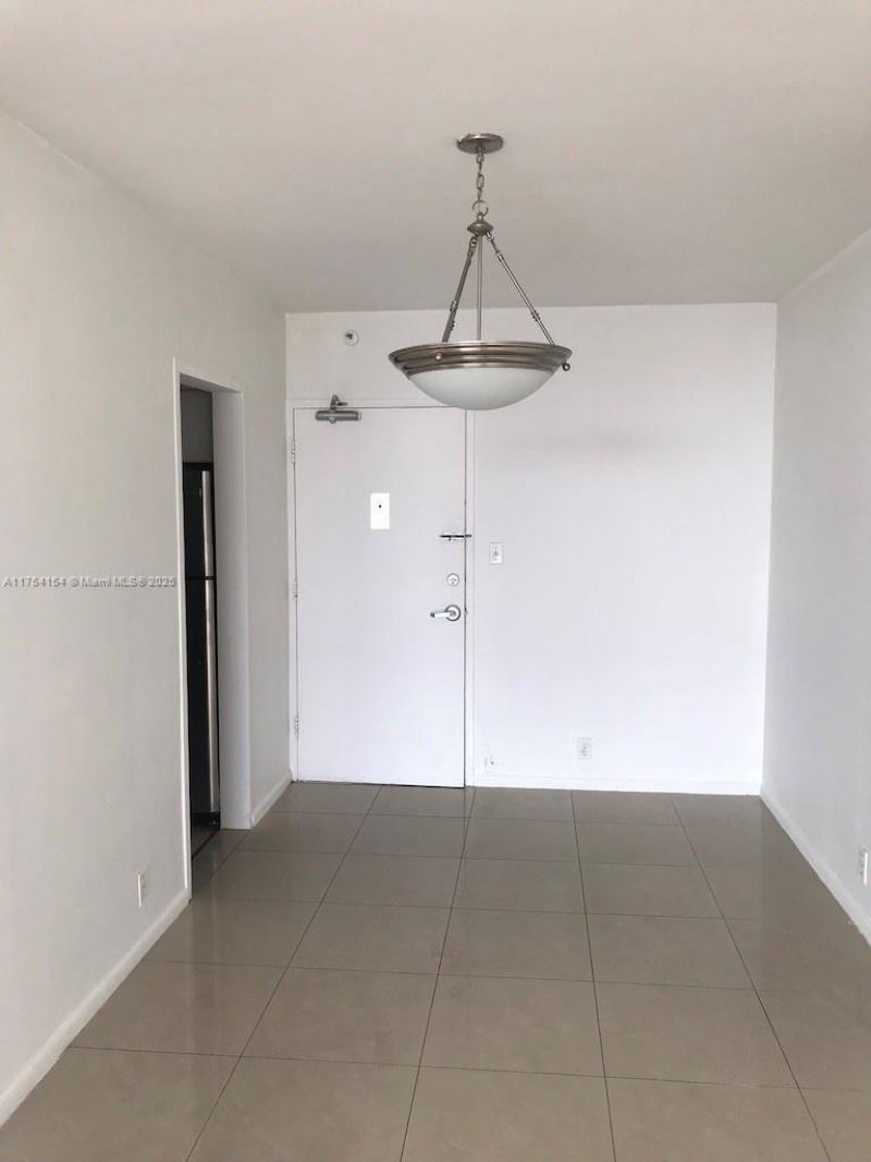 1000 West Ave, Unit 908, Miami Beach, FL 33139 Photo