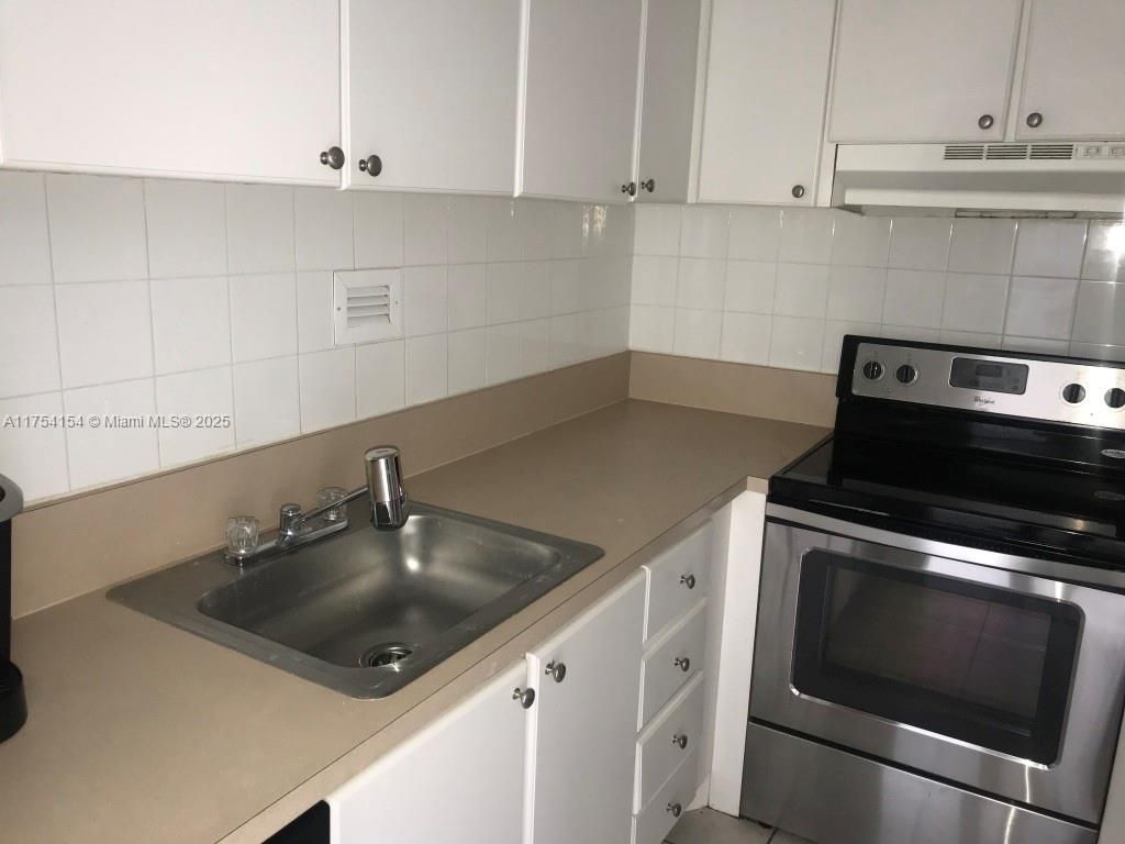 1000 West Ave, Unit 908, Miami Beach, FL 33139 Photo
