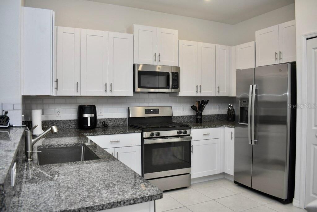 8294 Corner Pine Way, New Port Richey, FL 34655 Photo