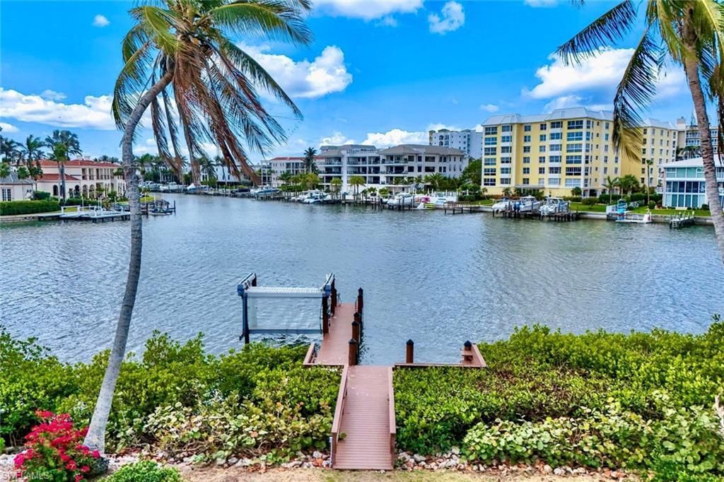 286 Spring Line Dr, Naples, FL 34102 Photo