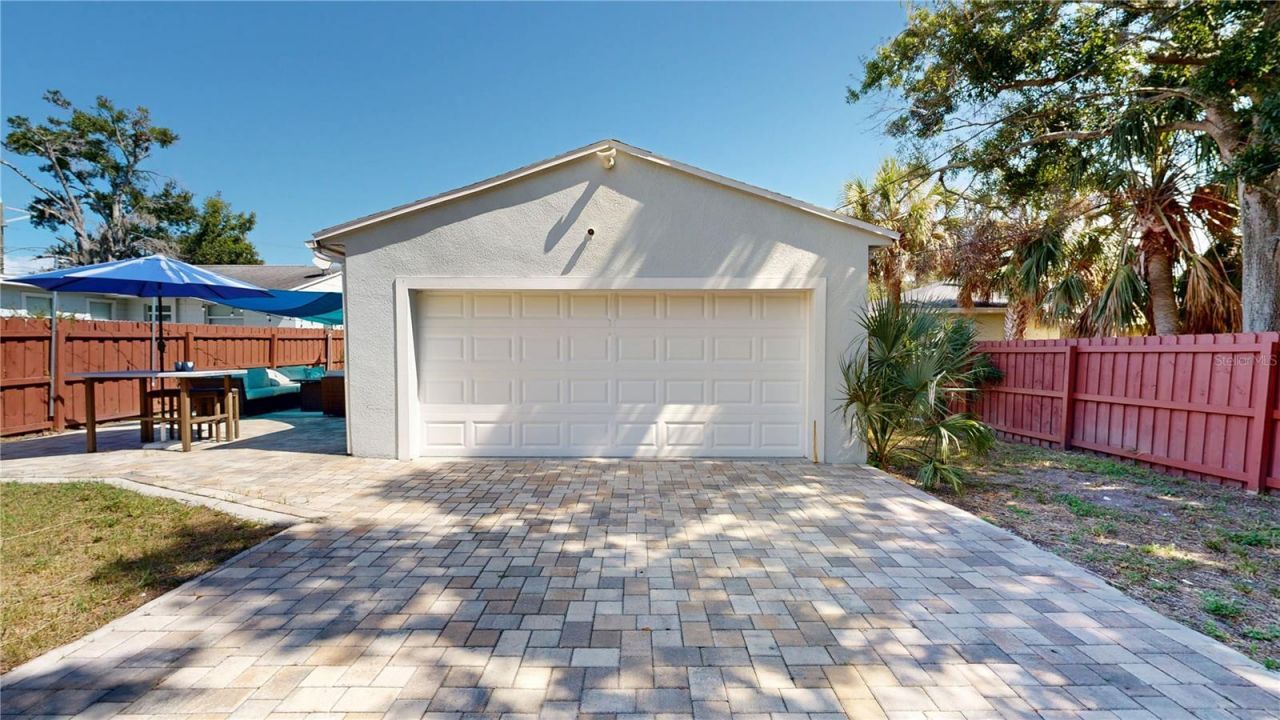 2235 20th St S, Saint Petersburg, FL 33712 Photo