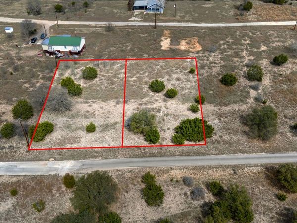 25 Quail Run, Bandera, TX 78003