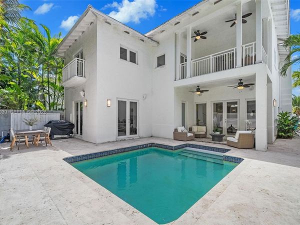 6 Coconut Ln, Key Biscayne, FL 33149