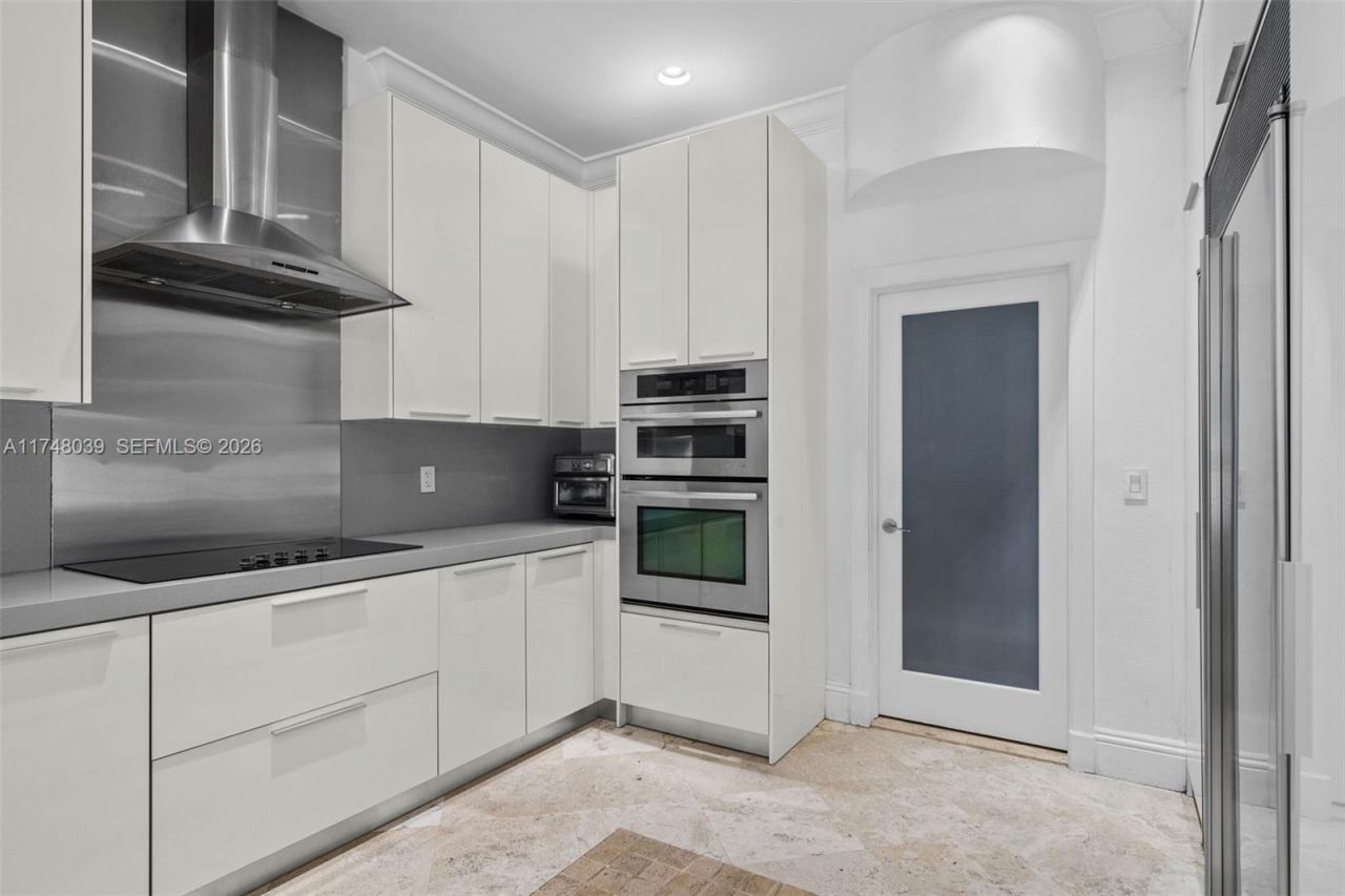 6 Coconut Ln, Key Biscayne, FL 33149 Photo