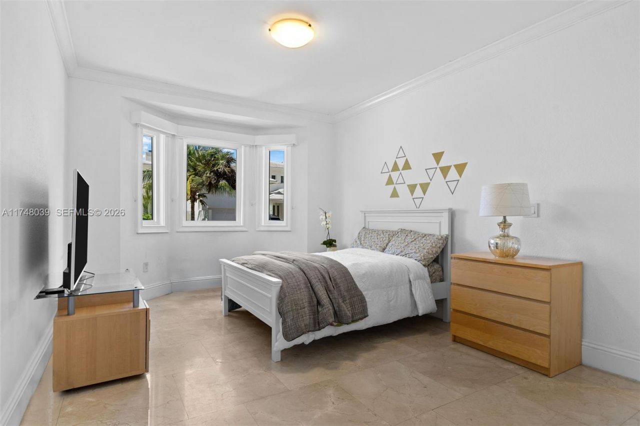 6 Coconut Ln, Key Biscayne, FL 33149 Photo