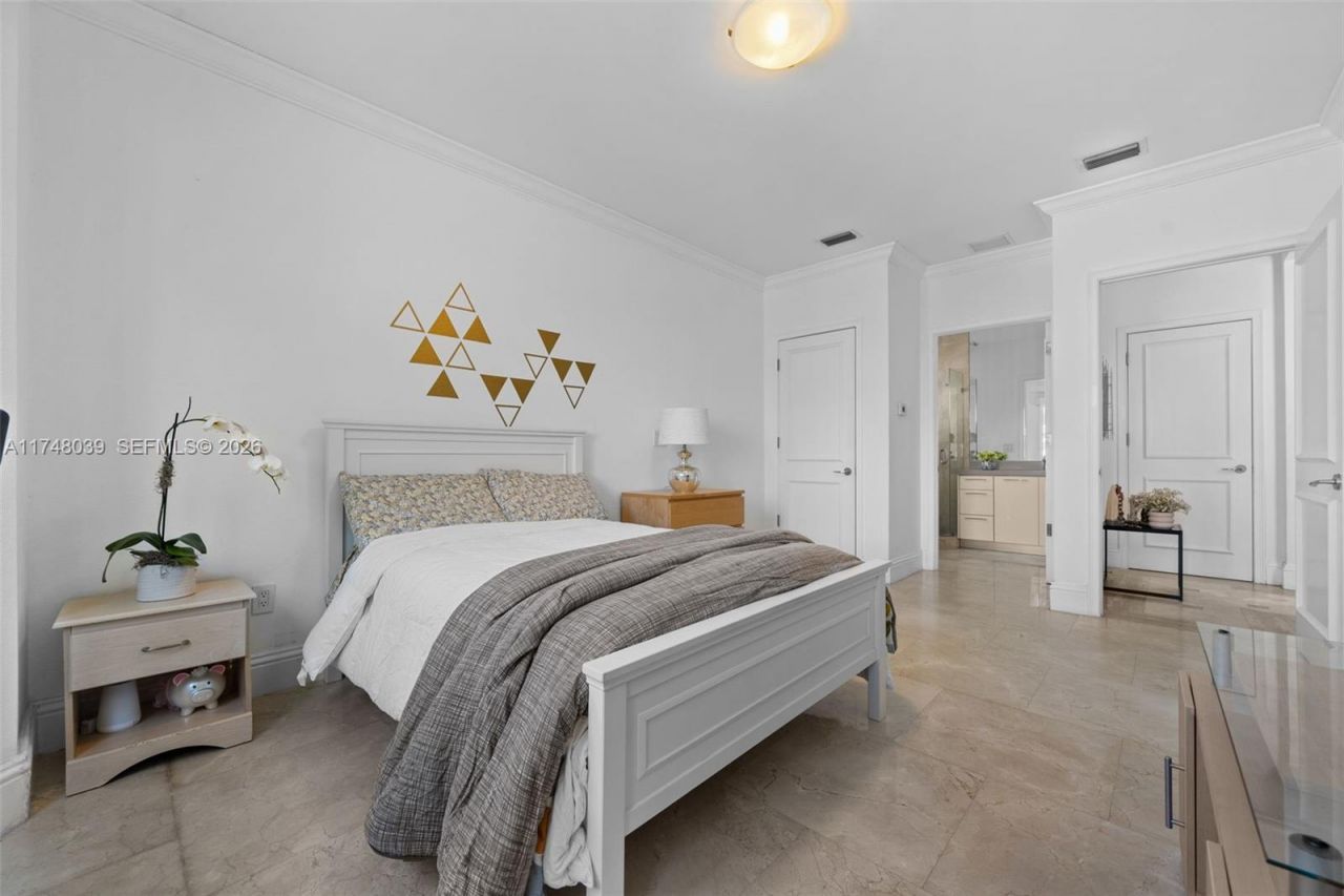 6 Coconut Ln, Key Biscayne, FL 33149 Photo