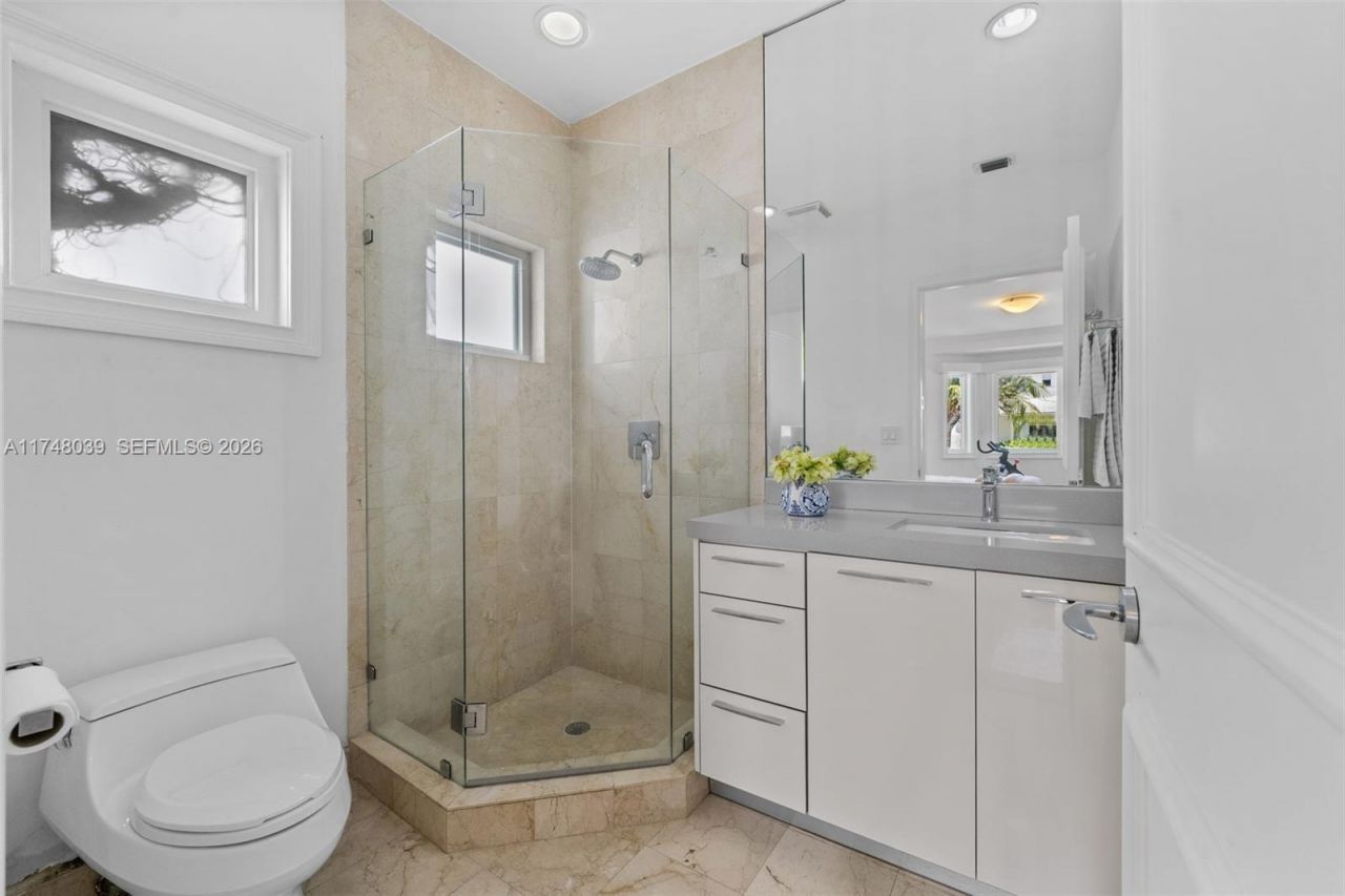 6 Coconut Ln, Key Biscayne, FL 33149 Photo