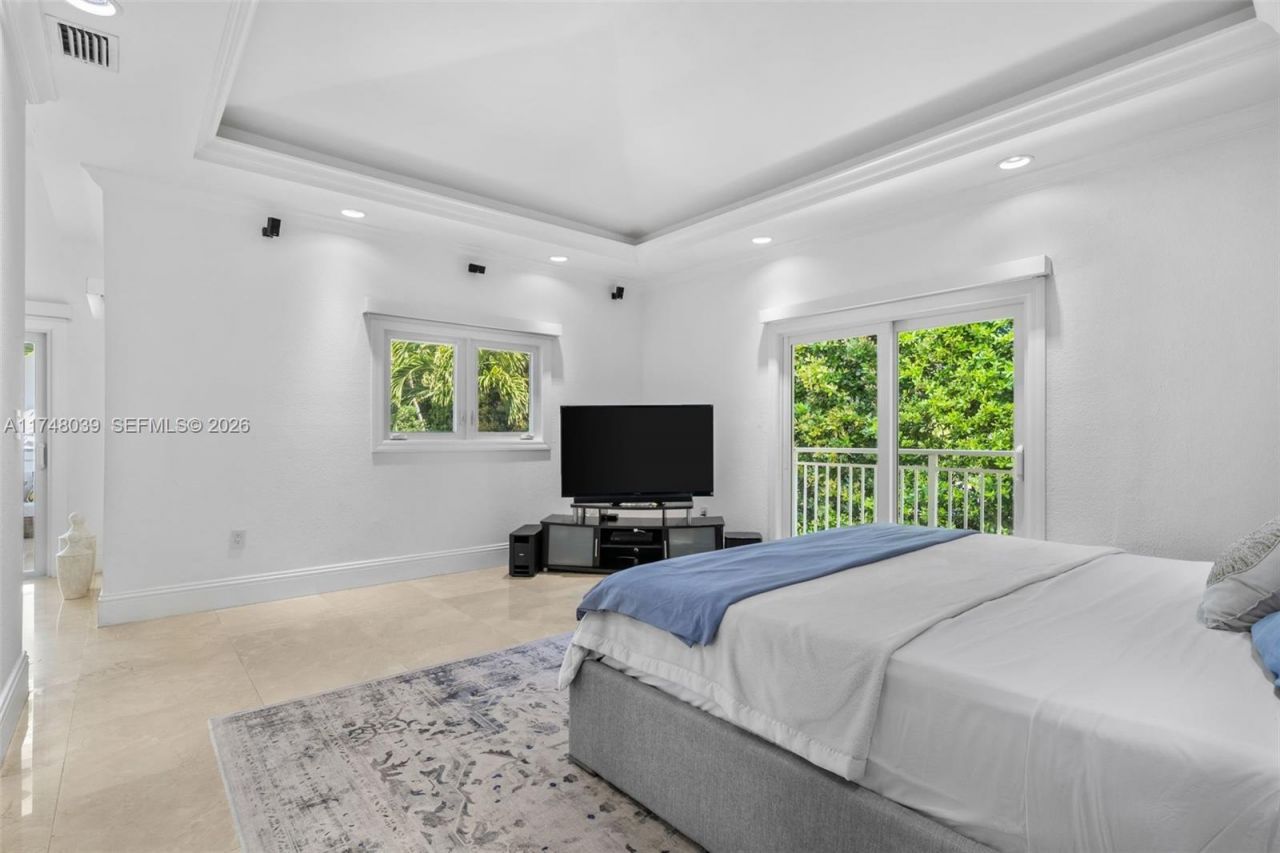 6 Coconut Ln, Key Biscayne, FL 33149 Photo