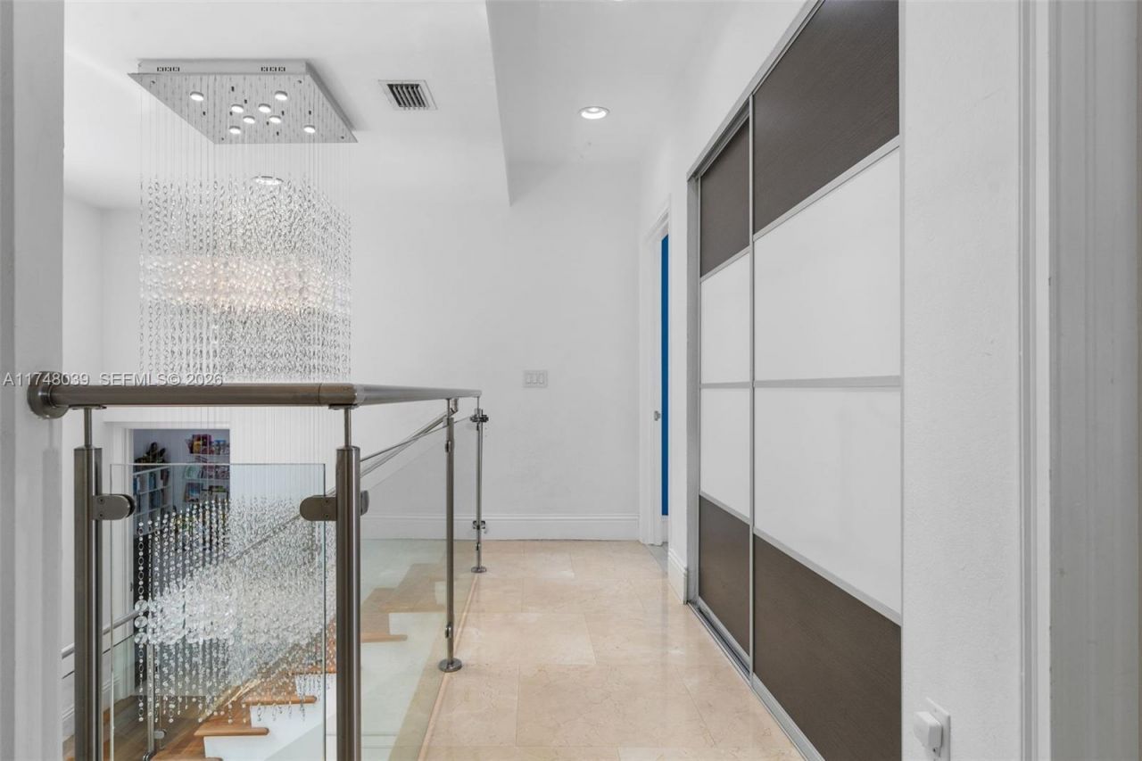 6 Coconut Ln, Key Biscayne, FL 33149 Photo