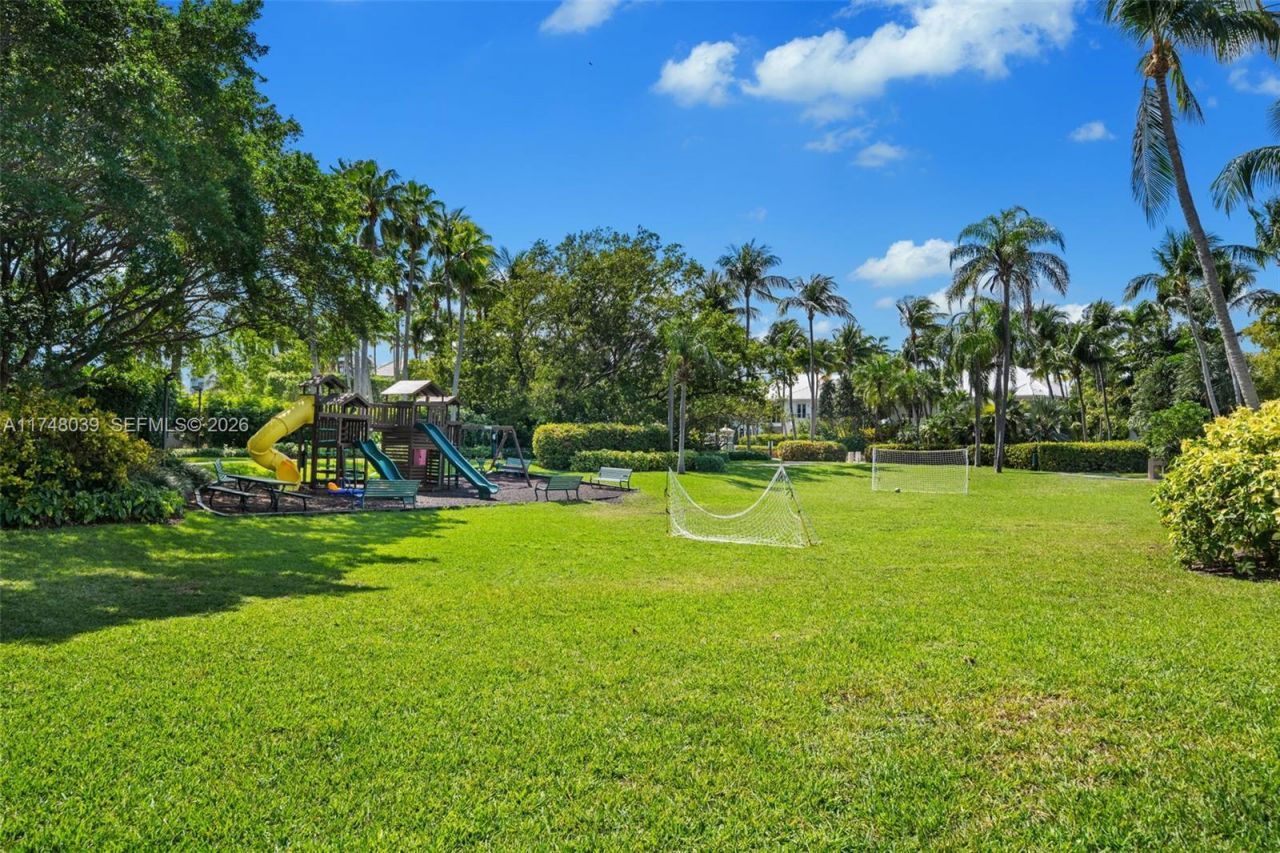 6 Coconut Ln, Key Biscayne, FL 33149 Photo