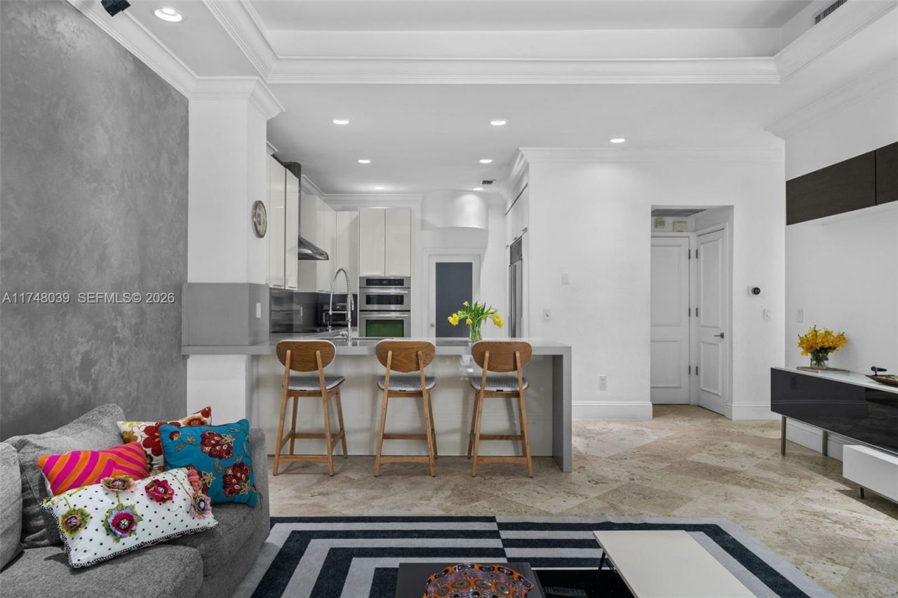 6 Coconut Ln, Key Biscayne, FL 33149 Photo