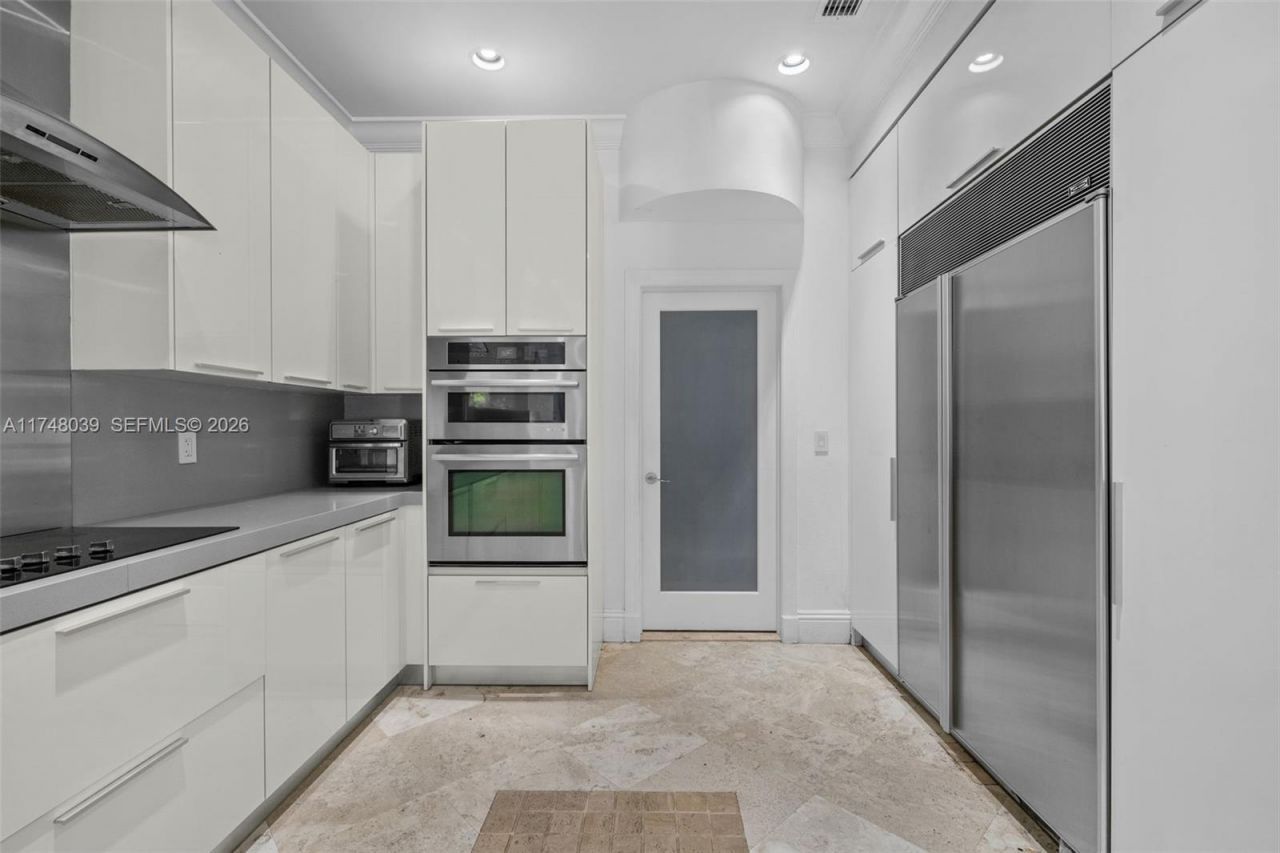 6 Coconut Ln, Key Biscayne, FL 33149 Photo