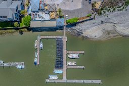 101 Palm Boulevard photo 4