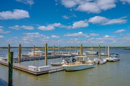 101 Palm Boulevard photo 4