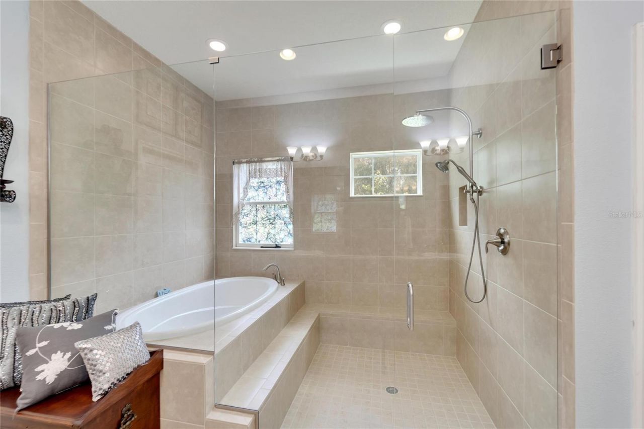 19300 Lonesome Pine Drive, Land O Lakes, FL 34638 Photo