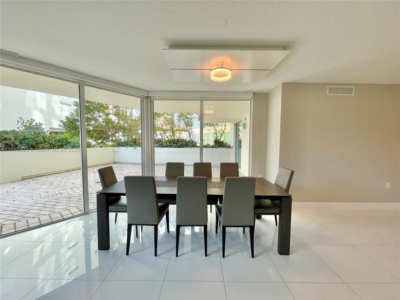 150 Sunny Isles Blvd, Unit 1-501, Sunny Isles Beach, FL 33160 Photo