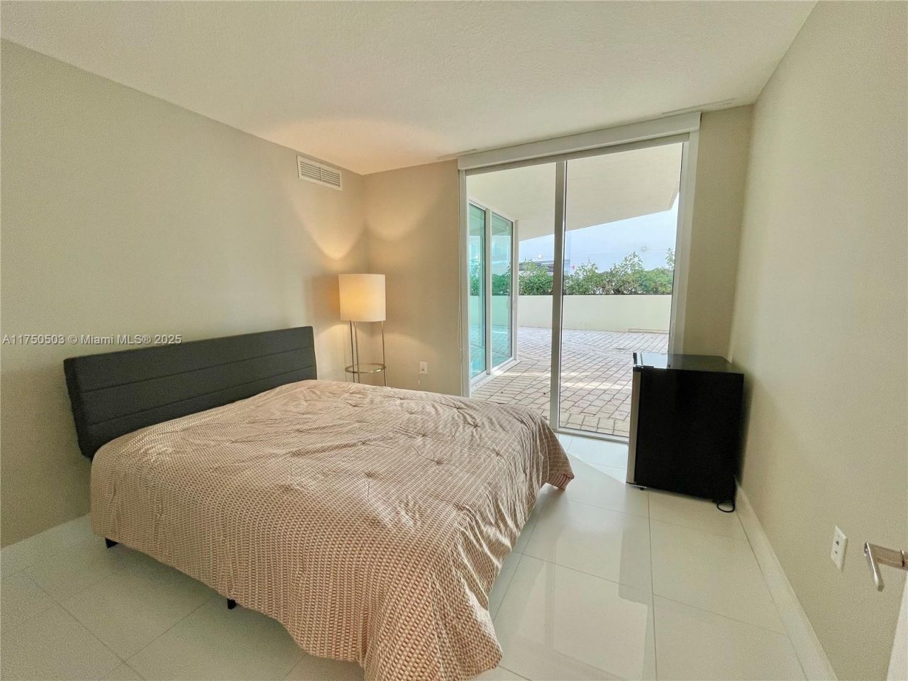 150 Sunny Isles Blvd, Unit 1-501, Sunny Isles Beach, FL 33160 Photo