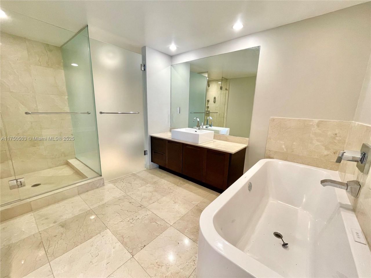 150 Sunny Isles Blvd, Unit 1-501, Sunny Isles Beach, FL 33160 Photo