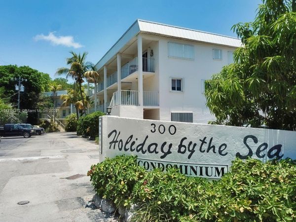 300 Ocean Drive, Unit 22, Key Largo, FL 33037