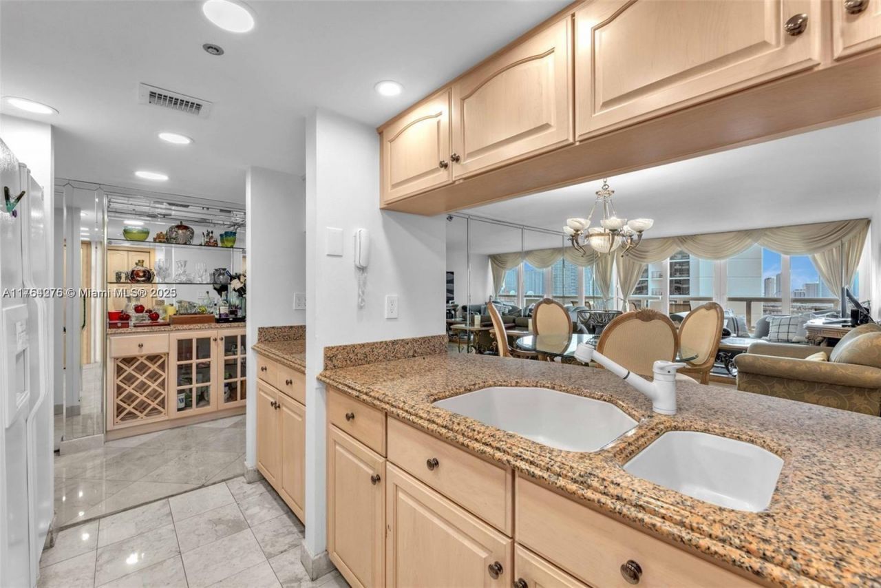 1717 N Bayshore Dr, Unit A-2356, Miami, FL 33132 Photo