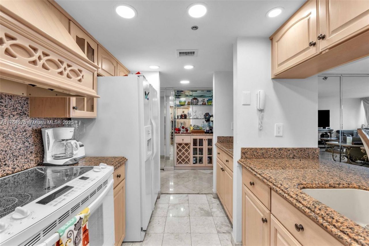 1717 N Bayshore Dr, Unit A-2356, Miami, FL 33132 Photo