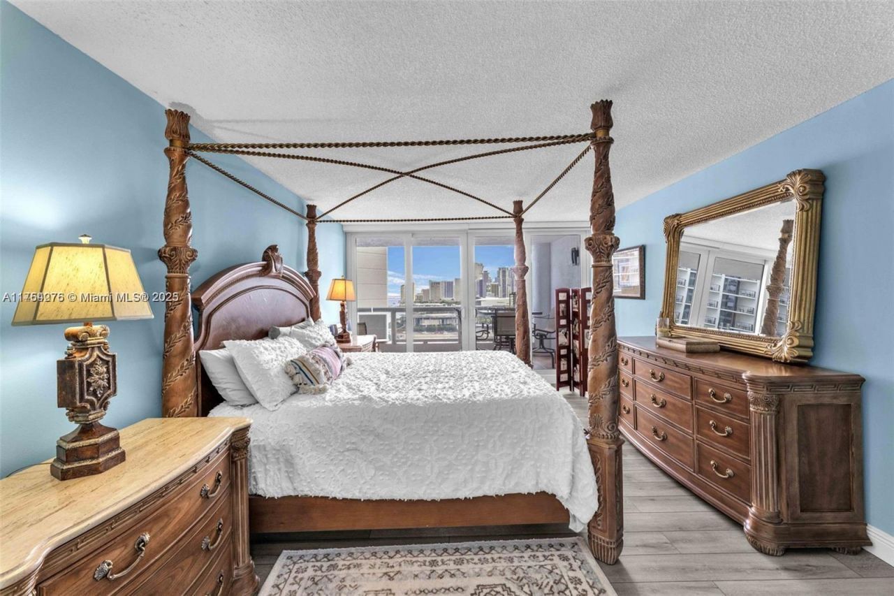 1717 N Bayshore Dr, Unit A-2356, Miami, FL 33132 Photo