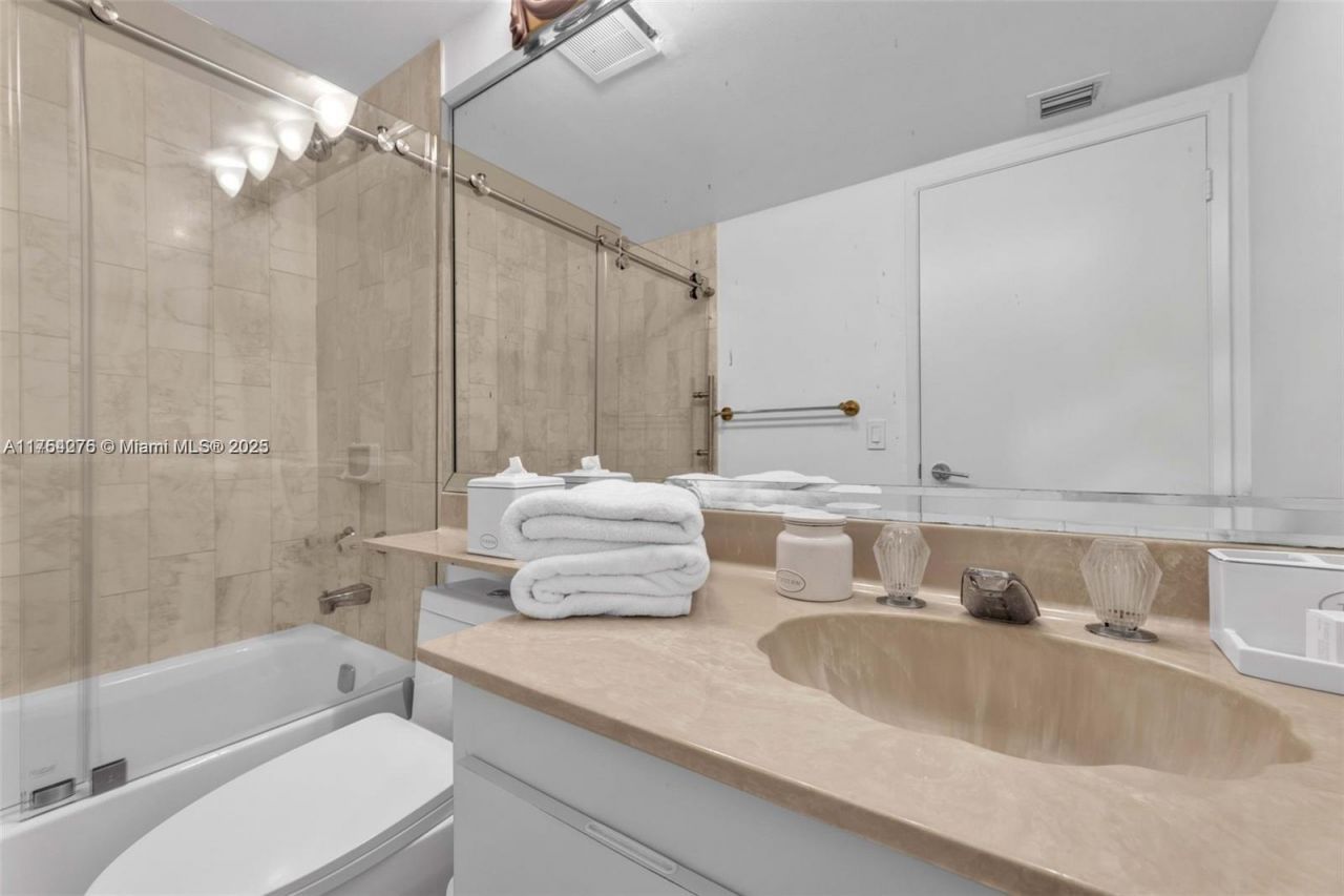 1717 N Bayshore Dr, Unit A-2356, Miami, FL 33132 Photo