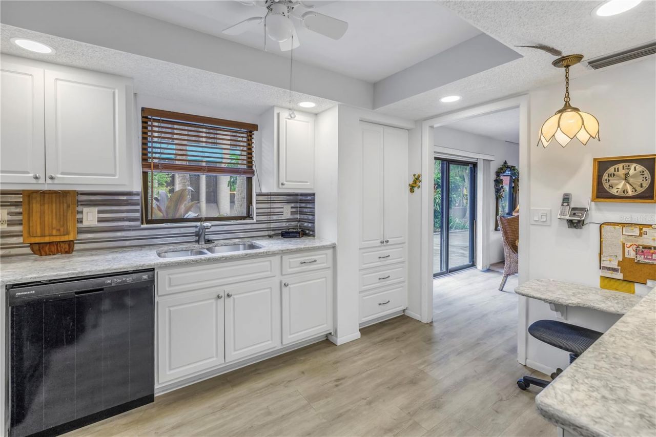 1400 1st Avenue W, Unit G1, Bradenton, FL 34205 Photo