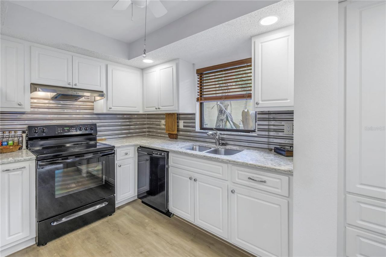 1400 1st Avenue W, Unit G1, Bradenton, FL 34205 Photo