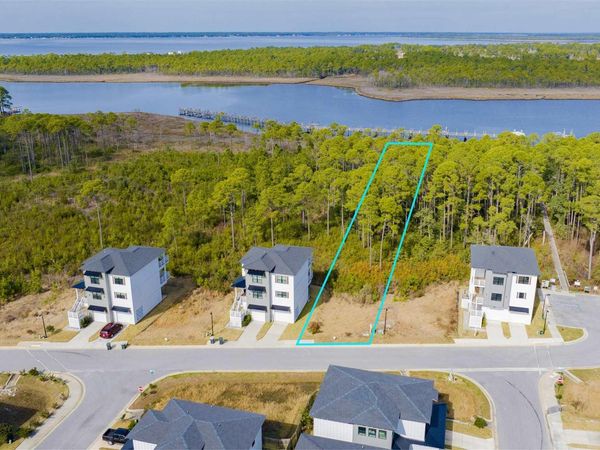 13718 Osprey Dr, Unit Lot #20, Pensacola, FL 32507