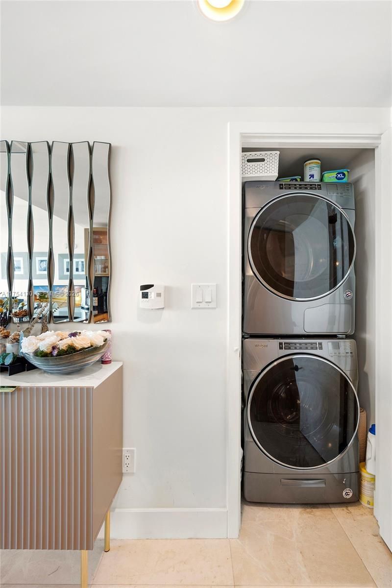 6801 Collins Ave, Unit 1403/Door, Miami Beach, FL 33141 Photo