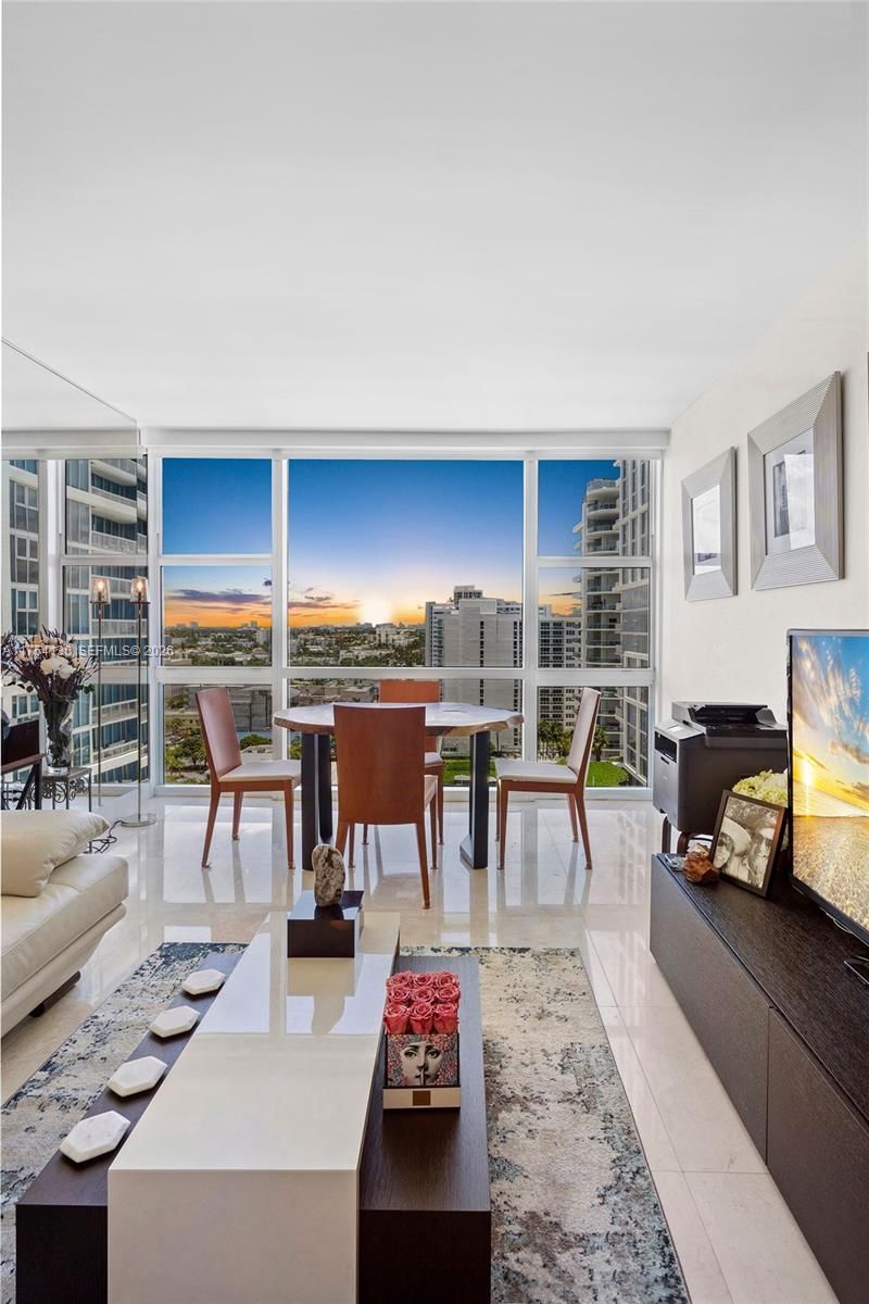 6801 Collins Ave, Unit 1403/Door, Miami Beach, FL 33141 Photo