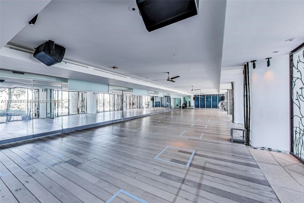 6801 Collins Ave, Unit 1403/Door, Miami Beach, FL 33141 Photo