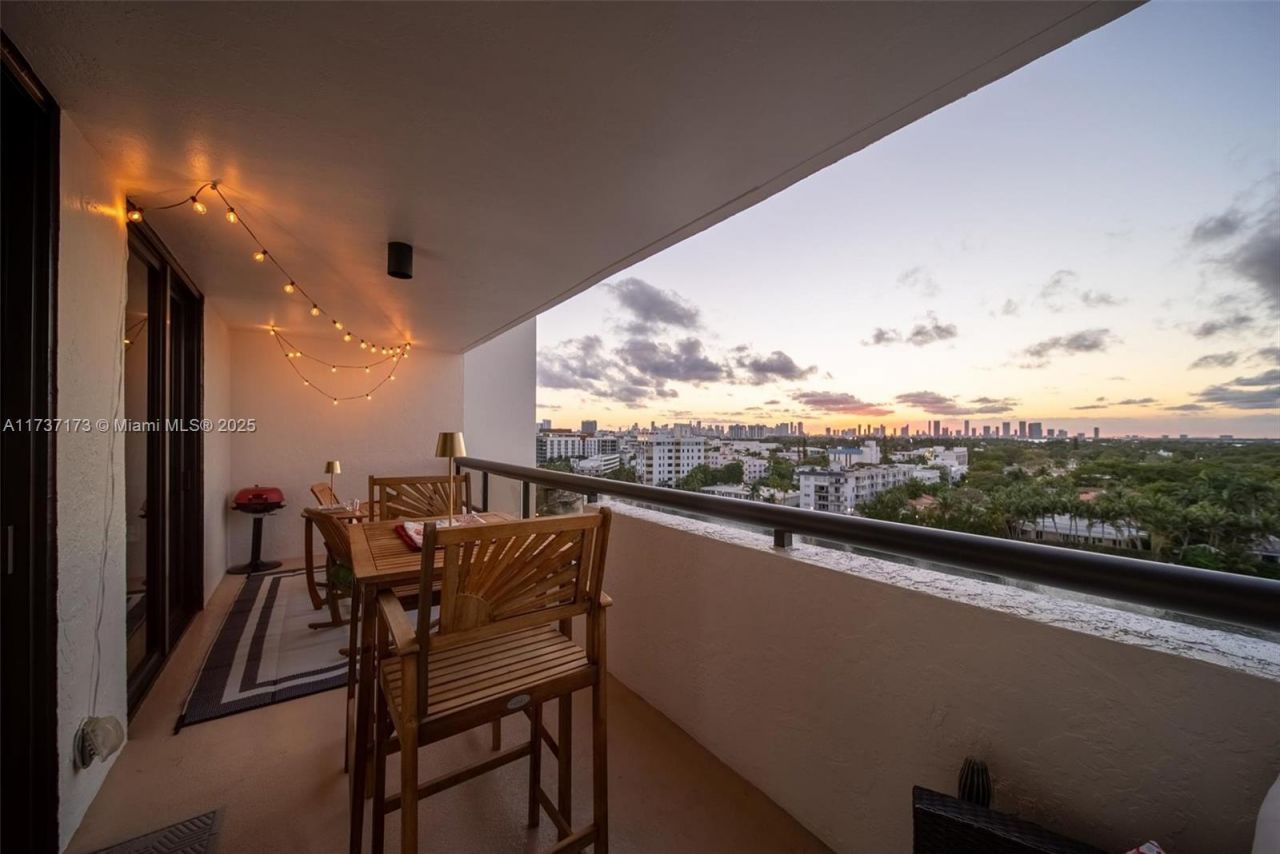 2555 Collins Ave, Unit 1106, Miami Beach, FL 33140 Photo