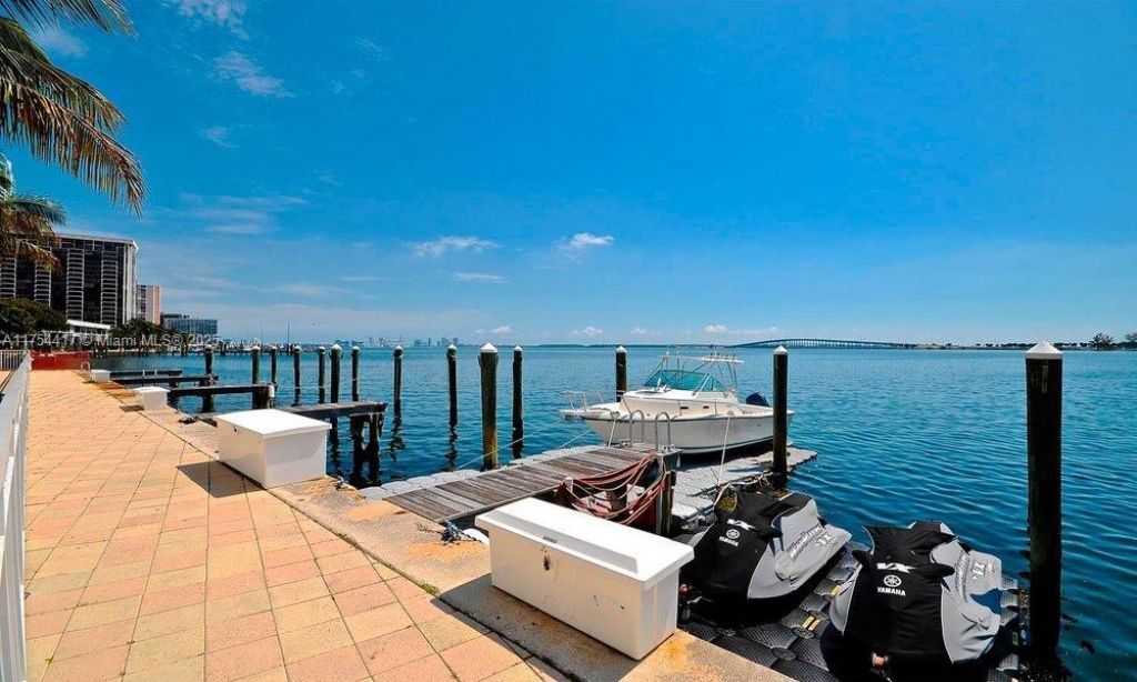 2101 Brickell Ave, Unit 1401, Miami, FL 33129 Photo