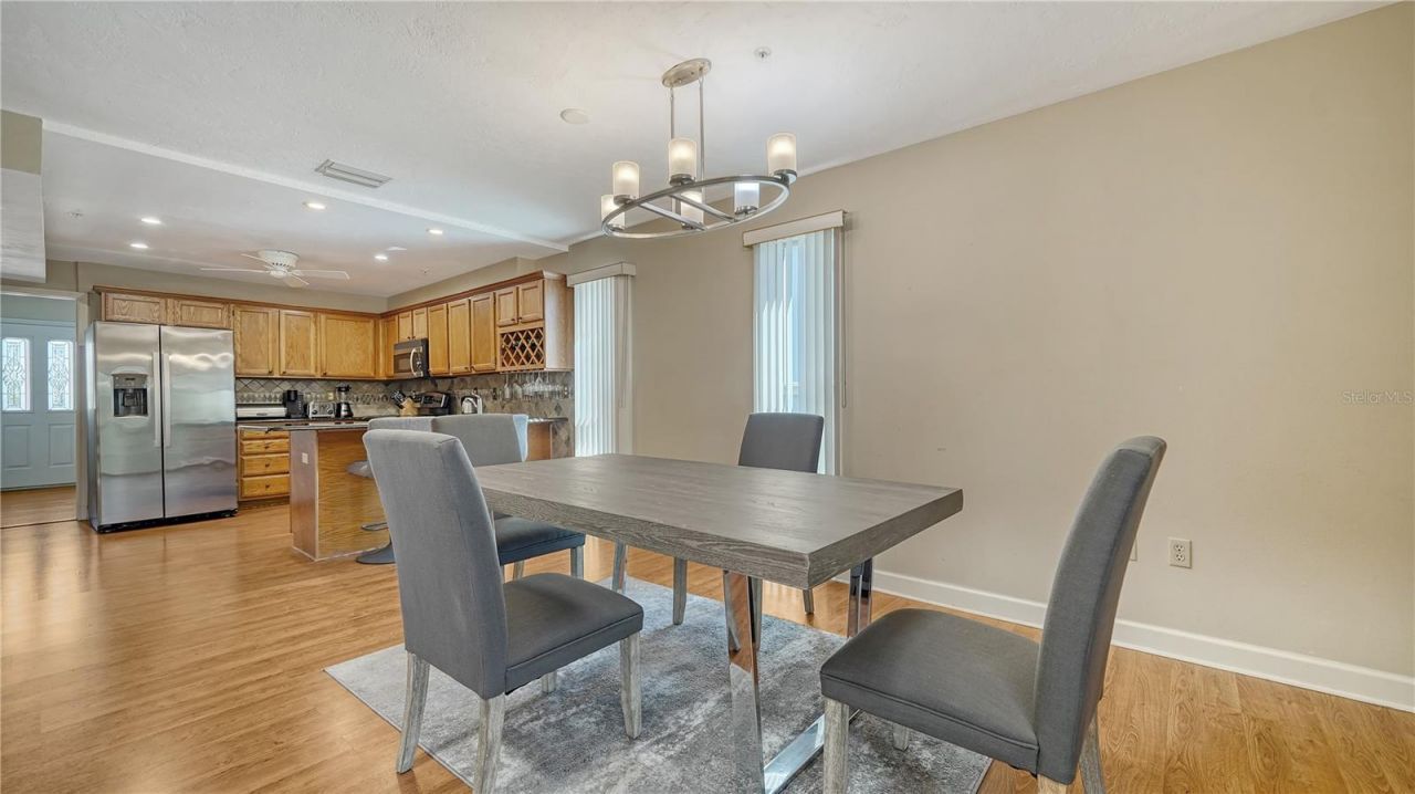 462 Island Circle, Sarasota, FL 34242 Photo