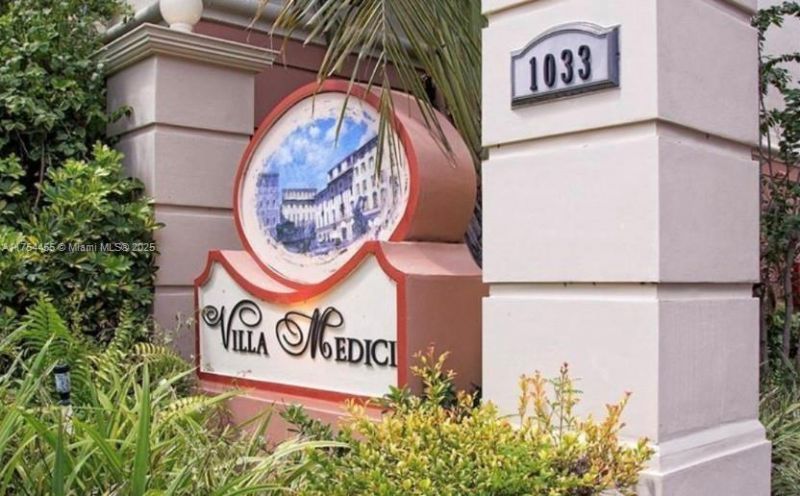 1033 NE 17th Way, Unit 404, Fort Lauderdale, FL 33304 Photo