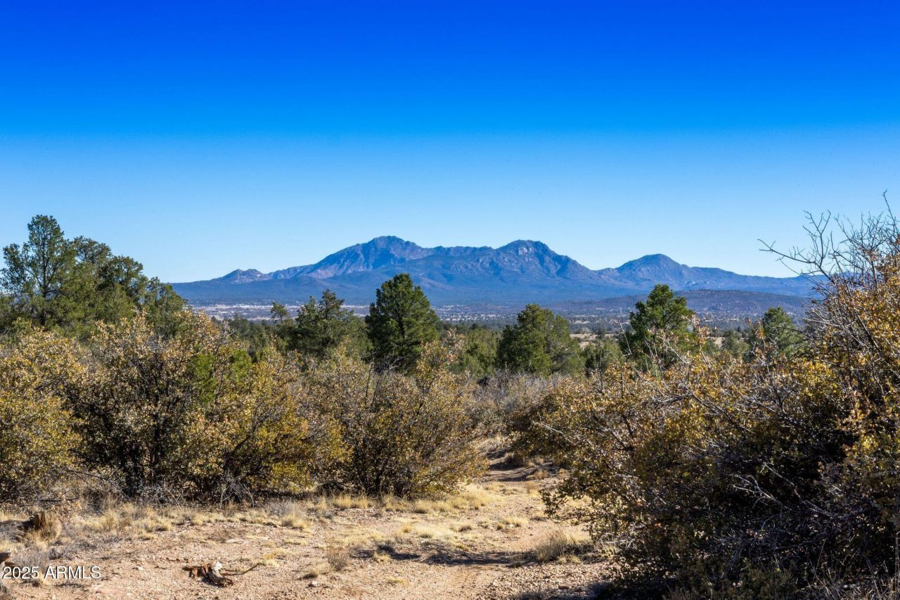 1 N Las Vegas Road, Prescott, AZ 86305