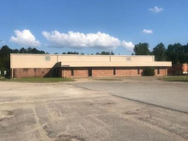 120 Old Runway Road, Tupelo, MS 38801