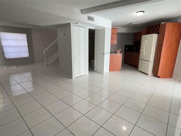 5790 W 26th Ave, Unit 202, Hialeah, FL 33016