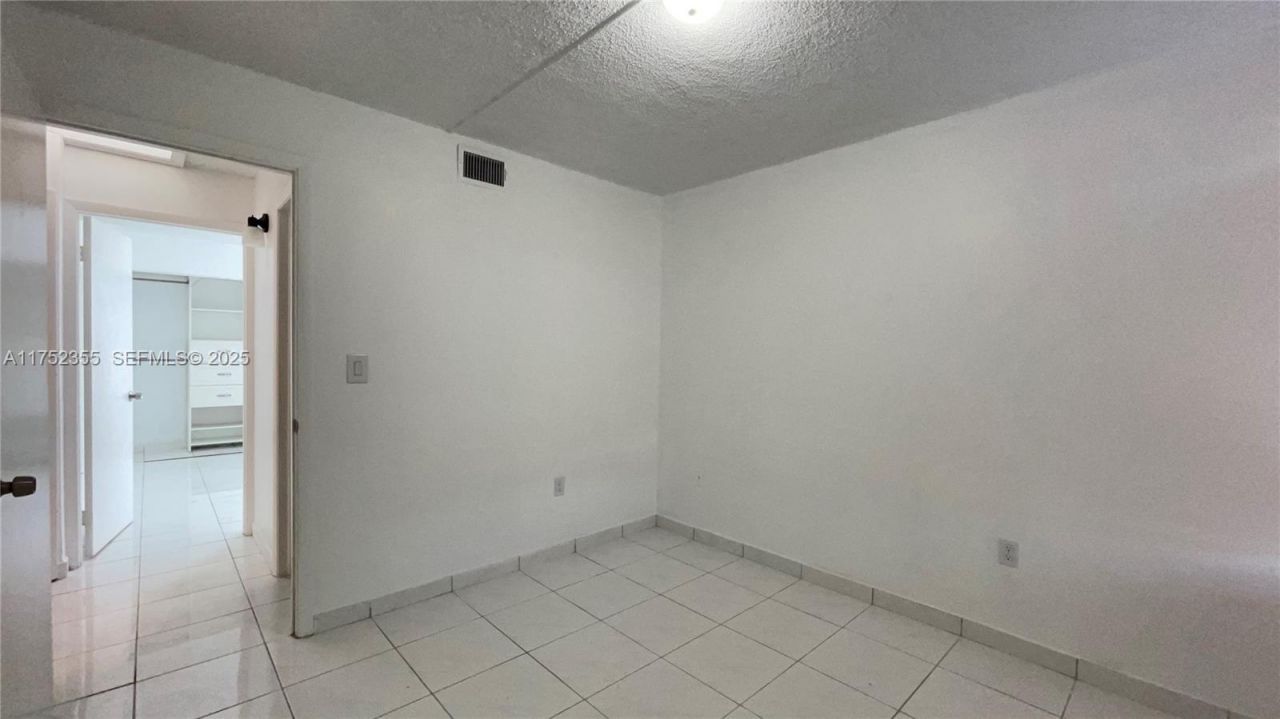 5790 W 26th Ave, Unit 202, Hialeah, FL 33016 Photo