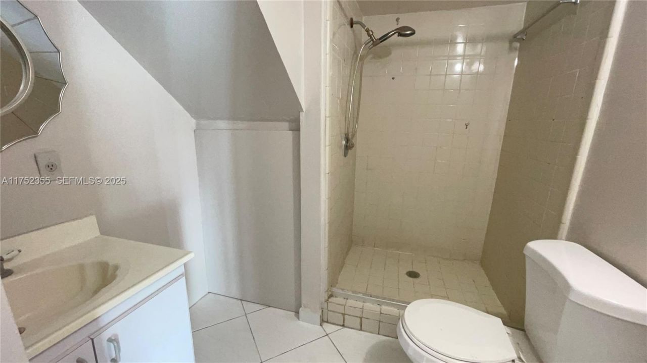 5790 W 26th Ave, Unit 202, Hialeah, FL 33016 Photo