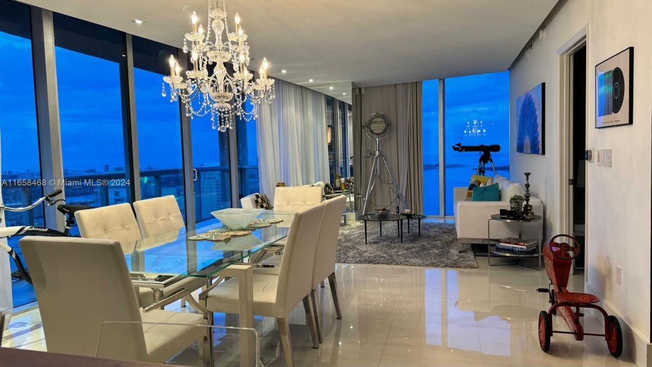 495 Brickell Ave, Unit 4902, Miami, FL 33131 Photo