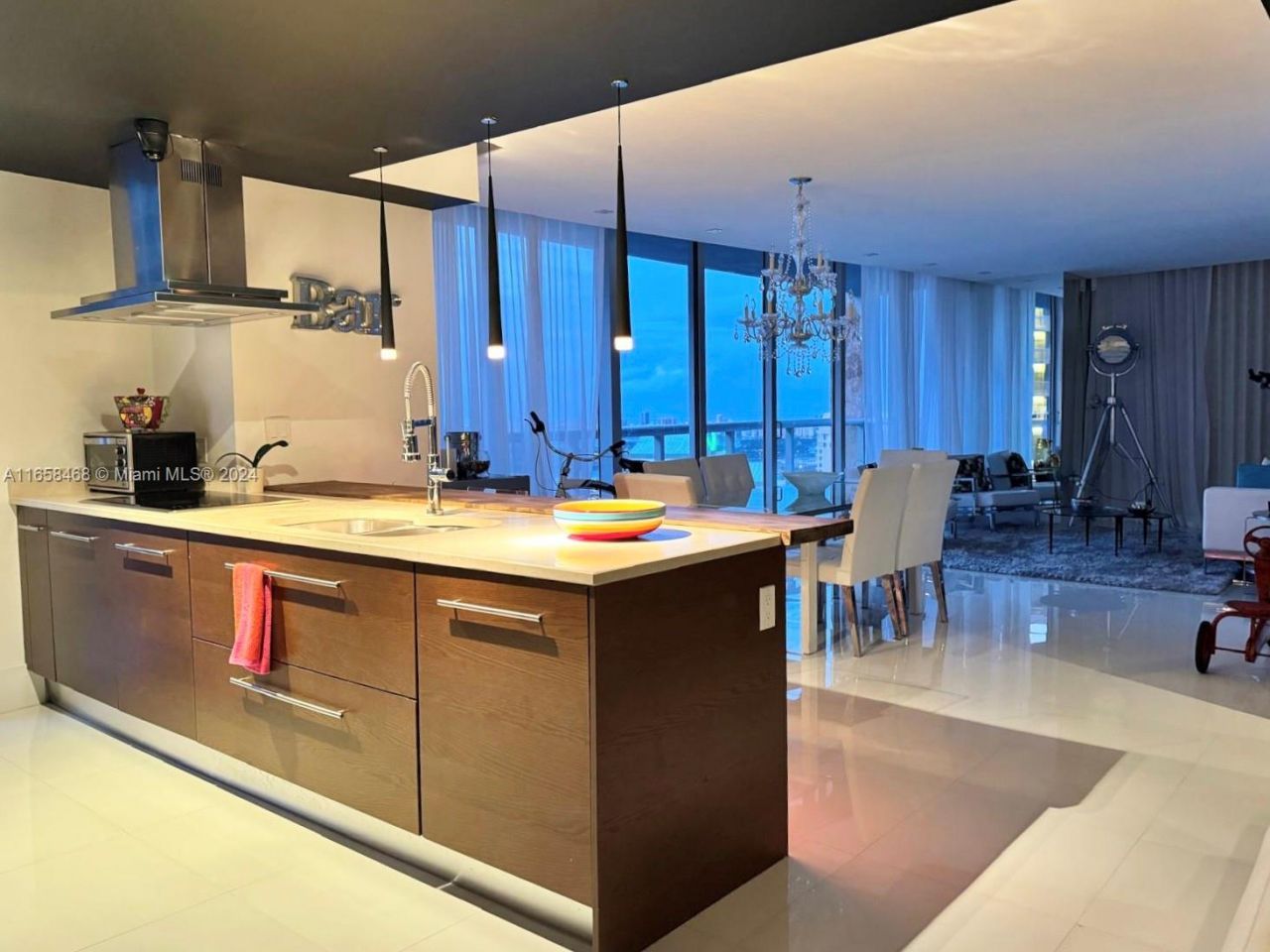 495 Brickell Ave, Unit 4902, Miami, FL 33131 Photo