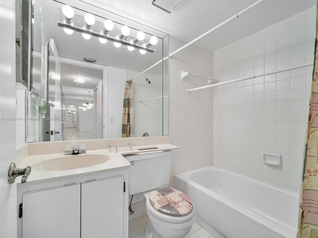 6090 N Sabal Palm Blvd, Unit 204, Tamarac, FL 33319 Photo